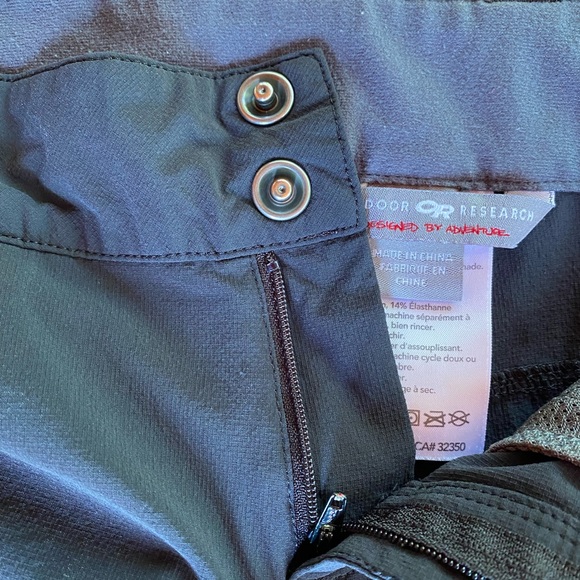 Women’s Outdoor Research long black shorts.  Size 4 - Picture 4 of 7